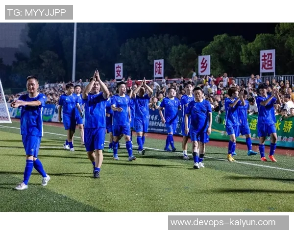 踢足球的10号在绿茵场上的传奇故事与梦想追逐之旅